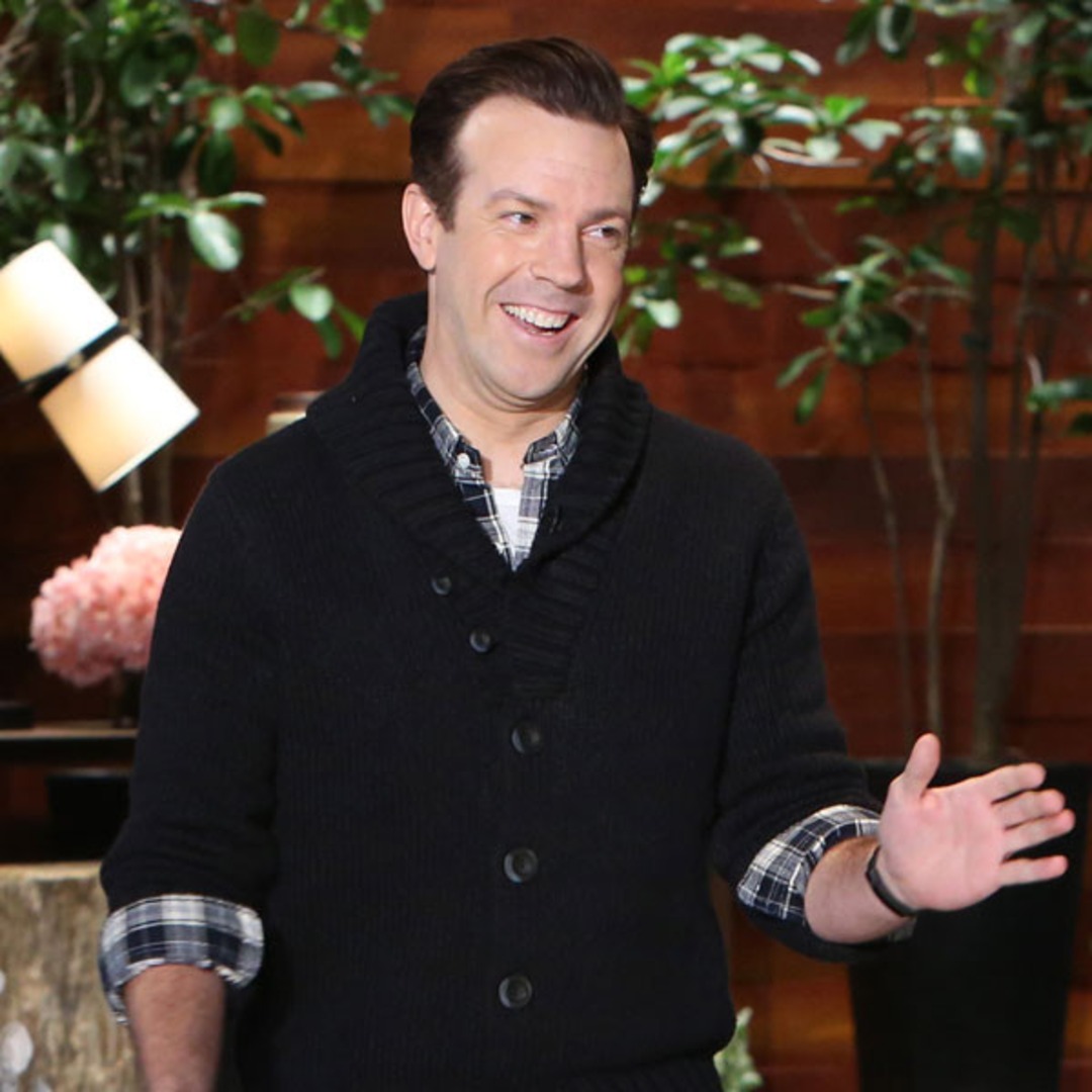 Jason Sudeikis Shows Off Baby Otis Explains Why He S Not Married Yet E Online Au